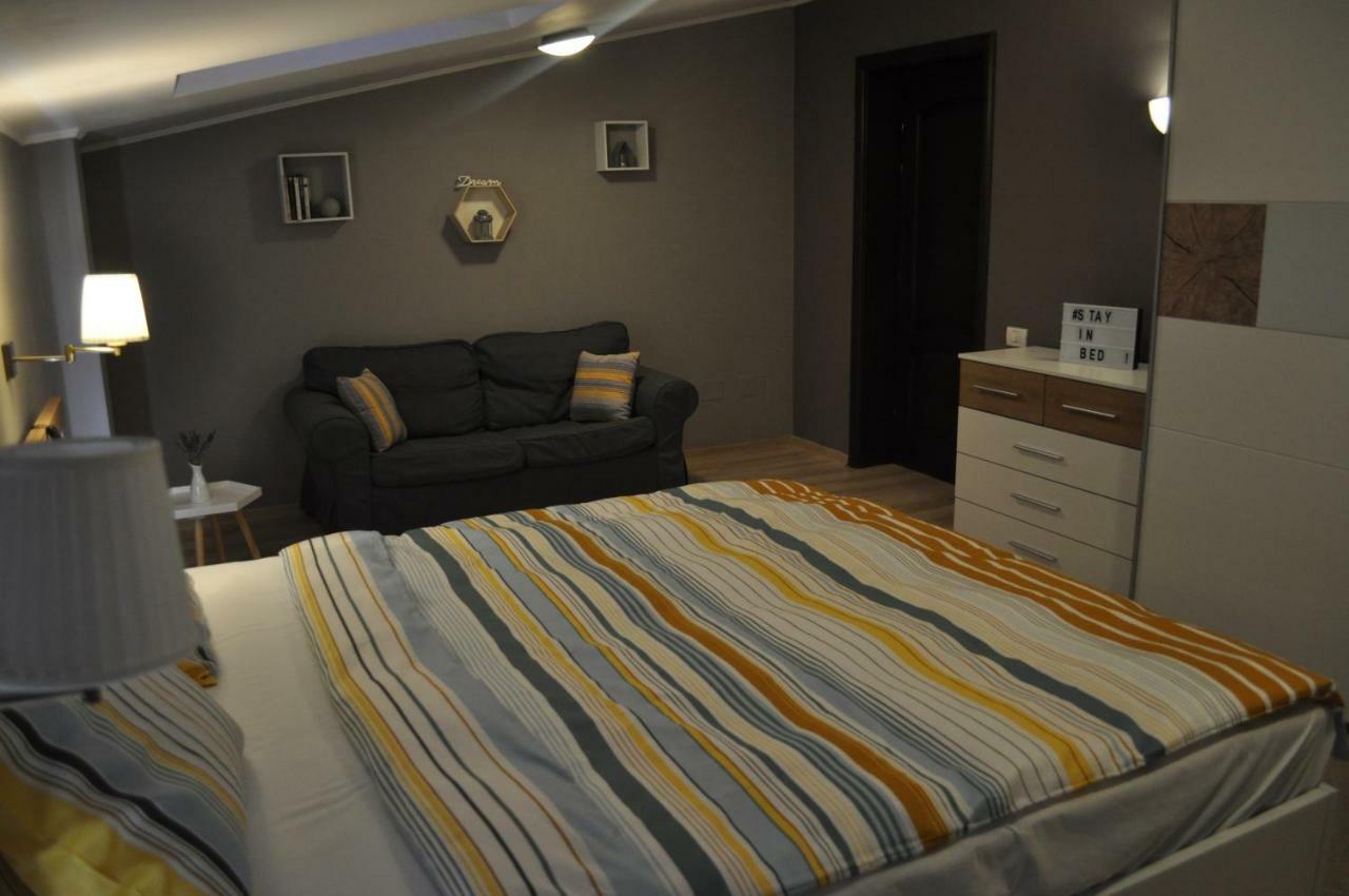 Sleep & Fly Apartment Otopeni Eksteriør billede