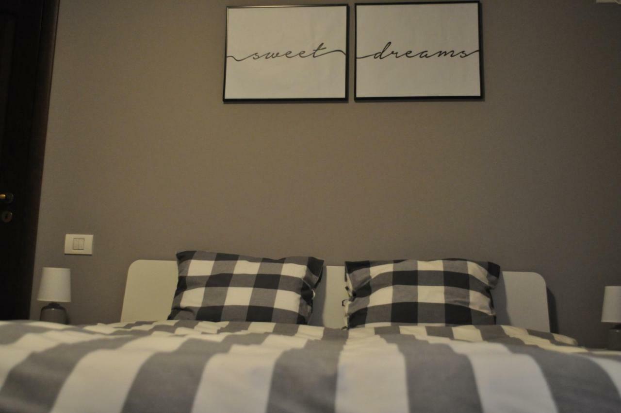 Sleep & Fly Apartment Otopeni Eksteriør billede